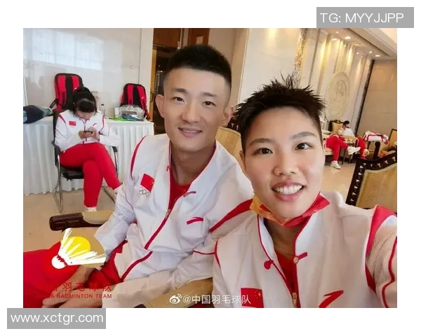 成都羽毛球队与武汉羽毛球队赛后战术分析与复盘探讨